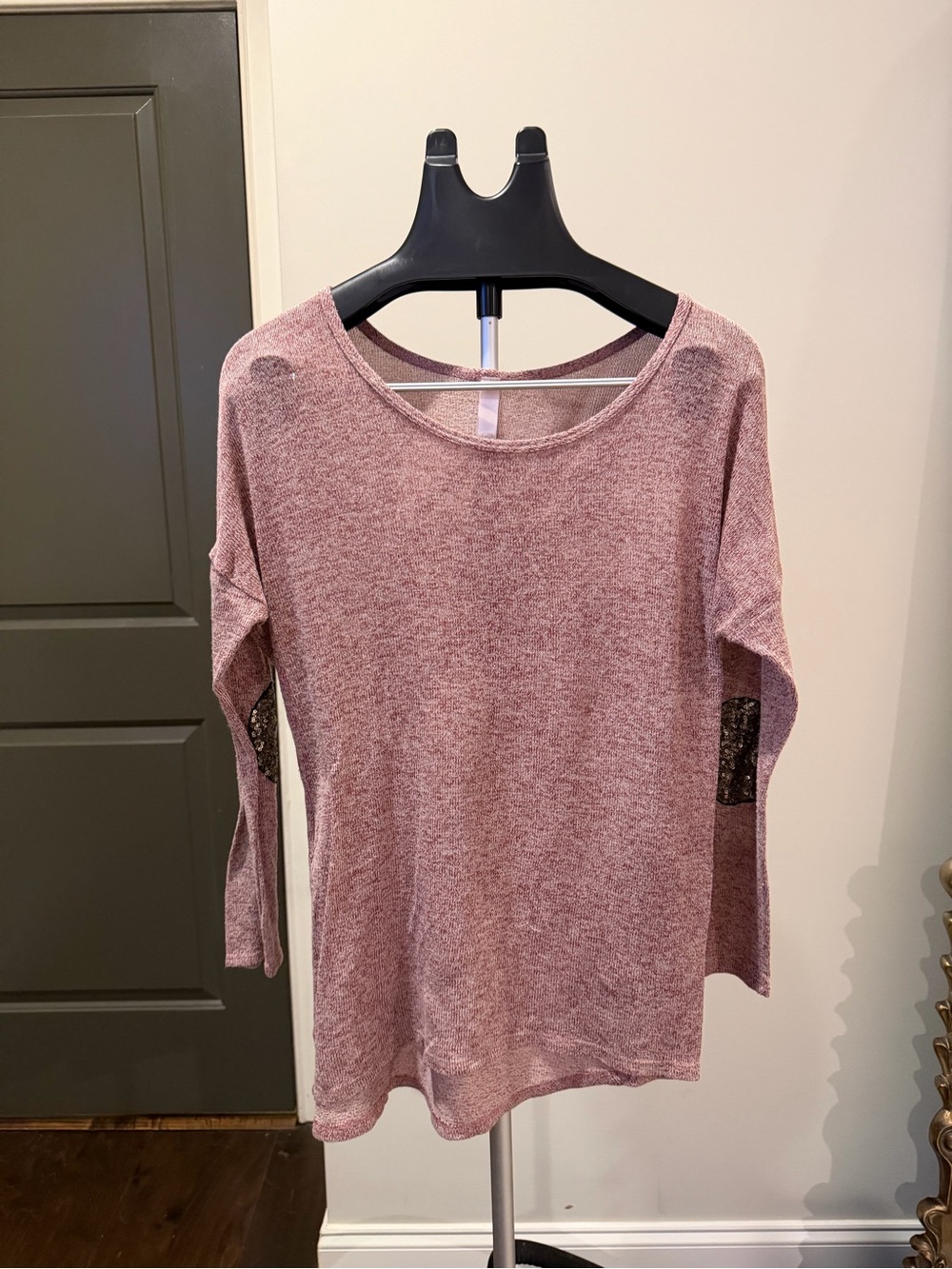 Bobeau Mauve Pink Sequin Elbow Patch Lightweight Knit Top